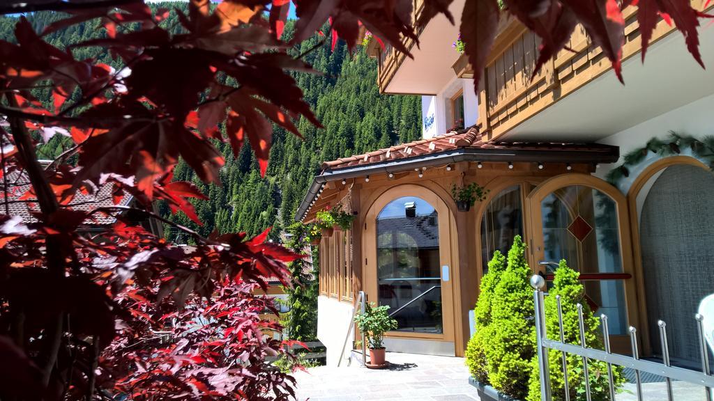 B&B Hotel Alpenrose Rooms & Apartments Valles Dış mekan fotoğraf