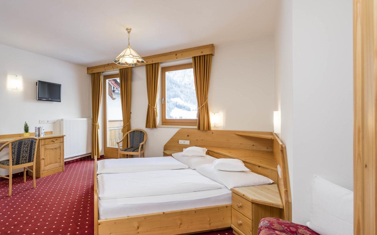 B&B Hotel Alpenrose Rooms & Apartments Valles Dış mekan fotoğraf
