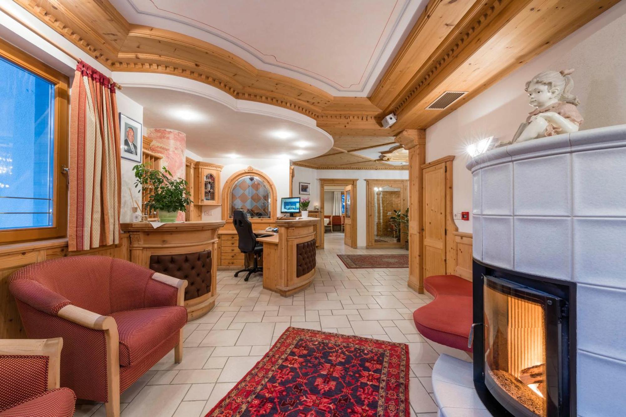 B&B Hotel Alpenrose Rooms & Apartments Valles Dış mekan fotoğraf