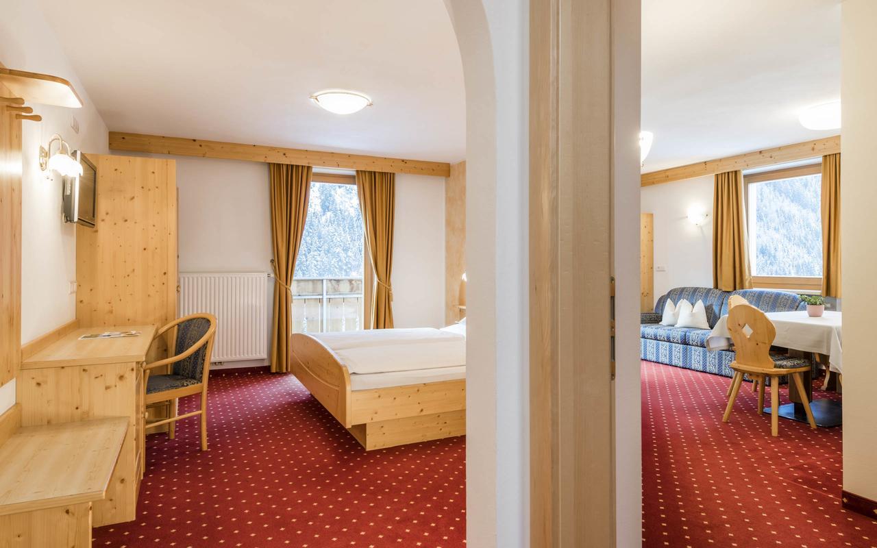 B&B Hotel Alpenrose Rooms & Apartments Valles Dış mekan fotoğraf