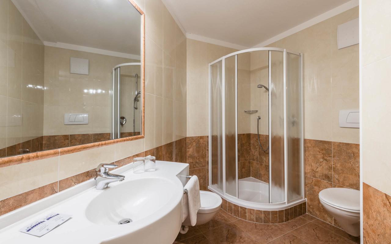 B&B Hotel Alpenrose Rooms & Apartments Valles Dış mekan fotoğraf